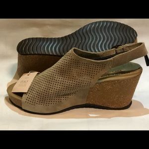 Marina Luna sandal wedge
